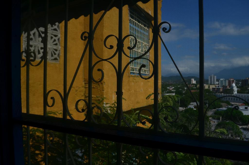Jardin Etnobotanico Villa Ludovica Santa Marta  Bilik gambar