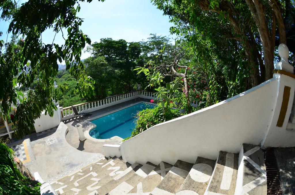 Jardin Etnobotanico Villa Ludovica Santa Marta  Bilik gambar