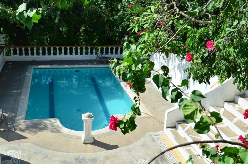 Jardin Etnobotanico Villa Ludovica Santa Marta  Bilik gambar