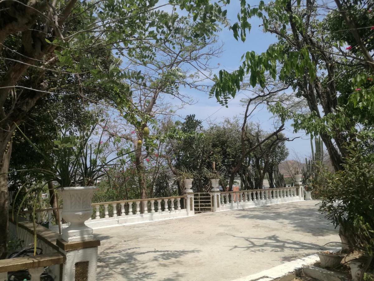Jardin Etnobotanico Villa Ludovica Santa Marta  Luaran gambar